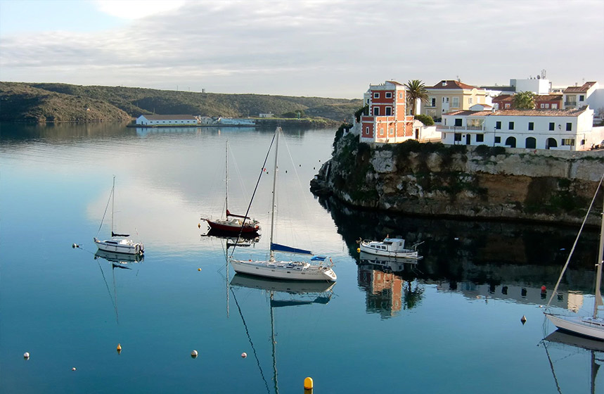 Es Castell and its British history