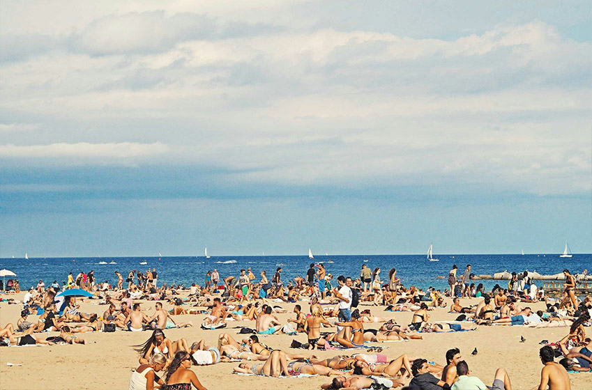 Summer: Festivals and lively beaches in the hottest months in Spain