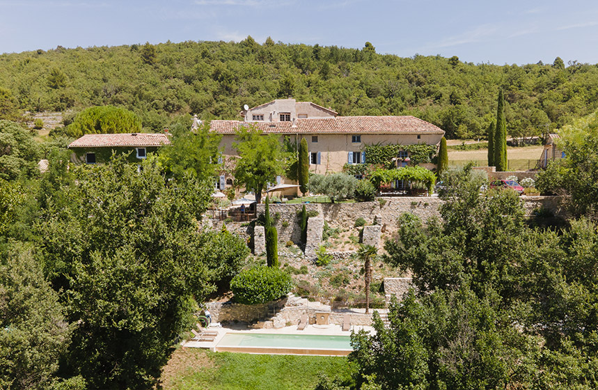 Rent an authentic Provençal Mas for an unforgettable holiday 