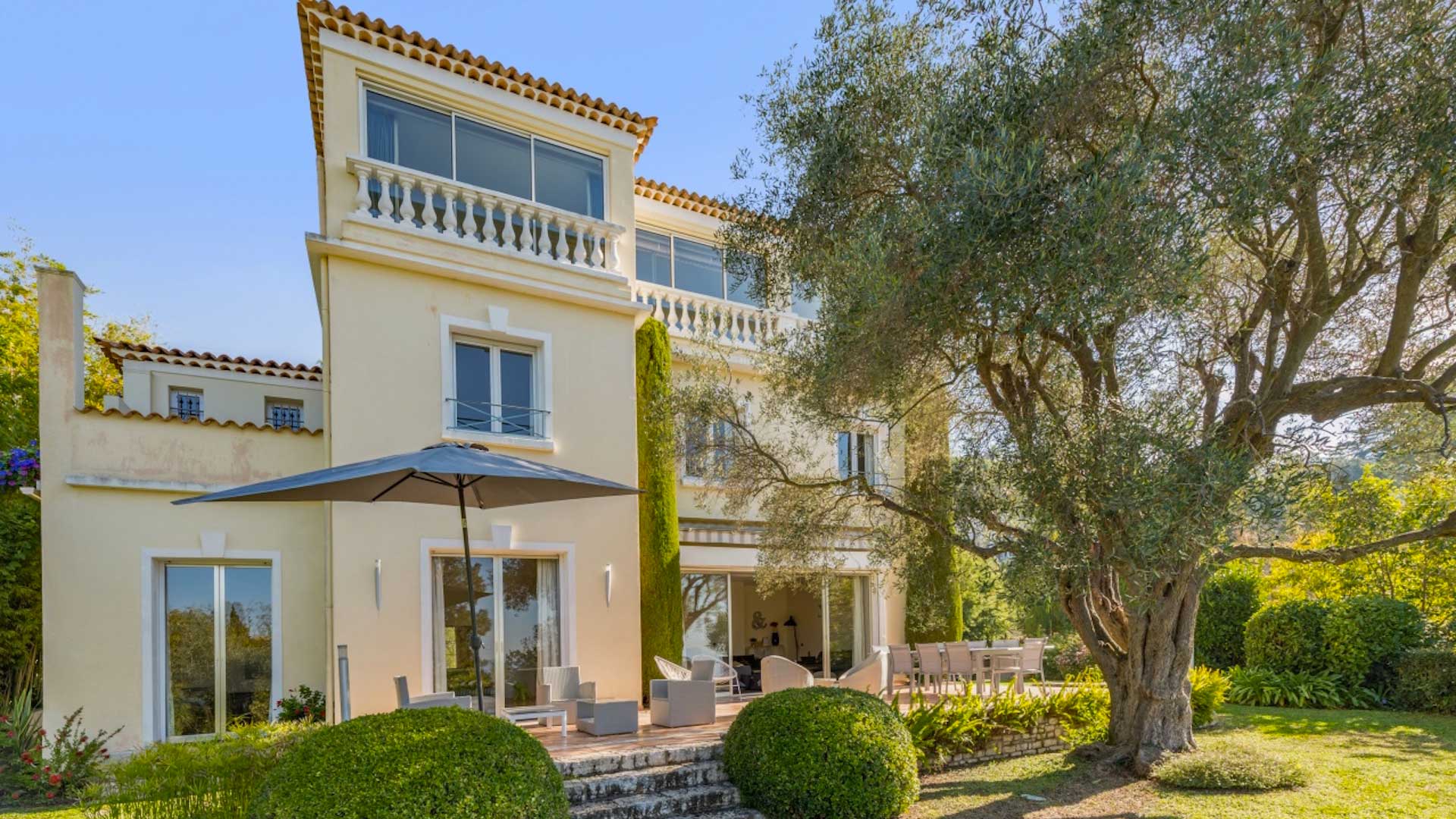 Photos of villa Fontaine Saint-Georges in French Riviera | Villanovo