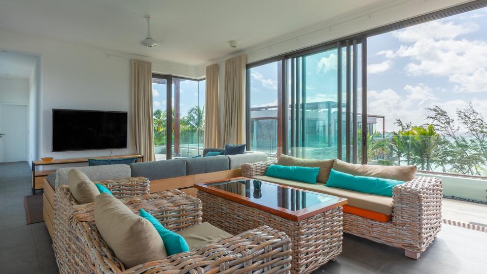 Beach front villa rentals in Mauritius | Villanovo